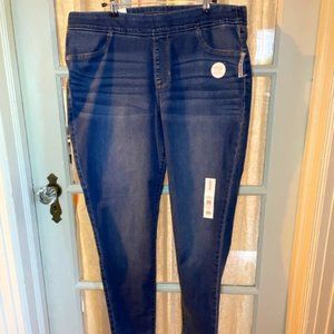 *NWT* ON Rockstar Jeggings